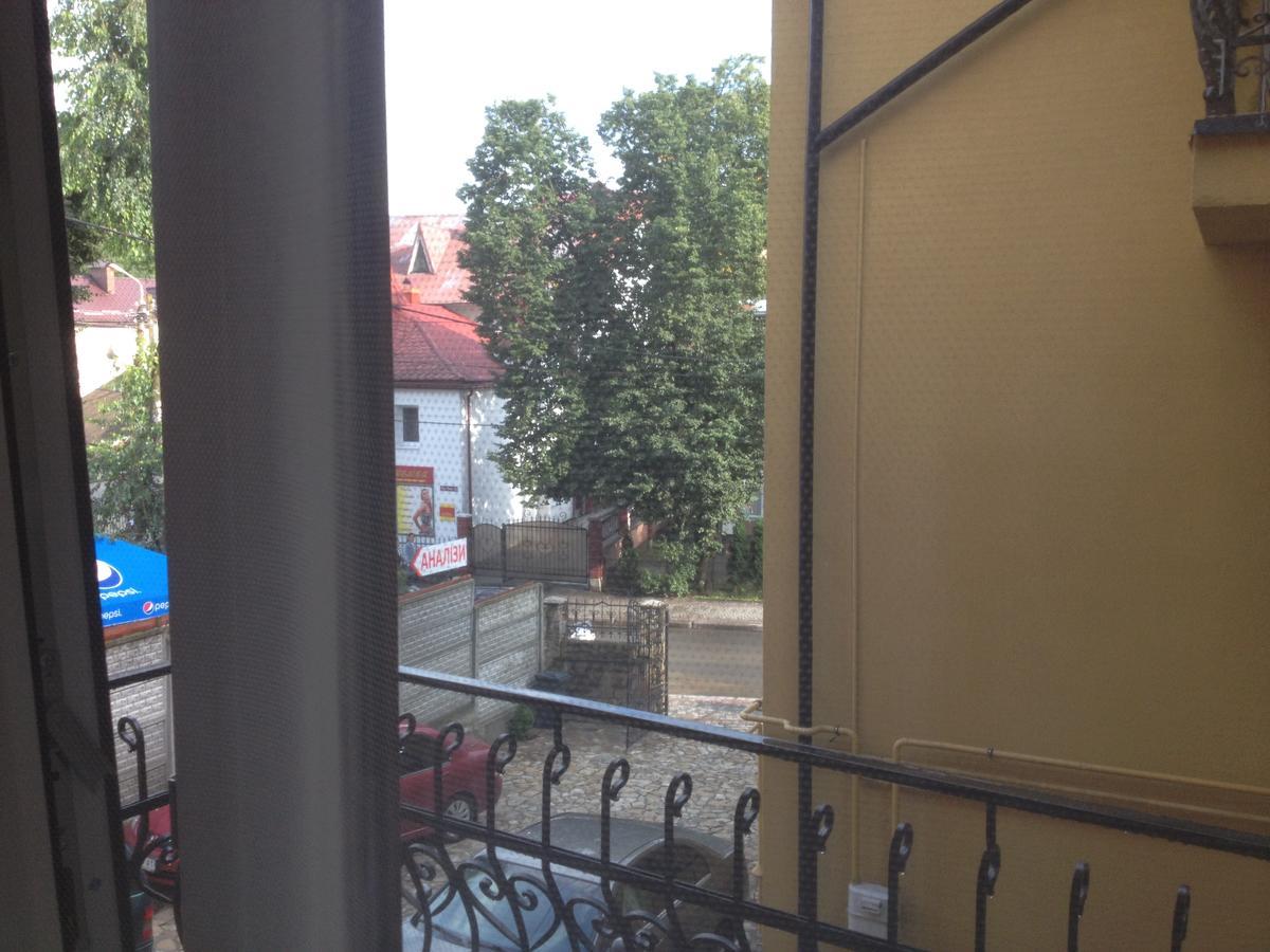 U Zubrytskyh Hotel Трускавец Екстериор снимка