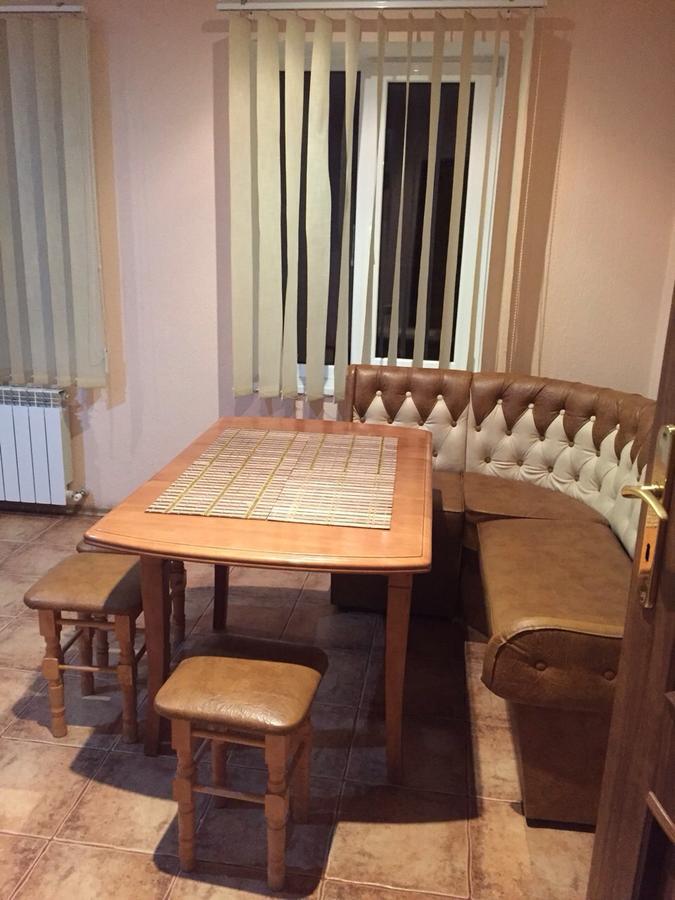 U Zubrytskyh Hotel Трускавец Екстериор снимка